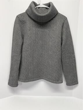 J Crew Sweater Womens size Medium Black White Chevron Pattern Turtleneck